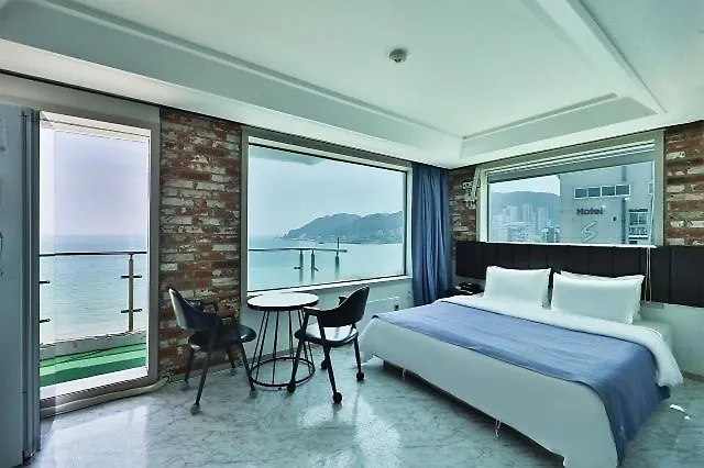 Busan Songjeong Namuneulbo Motel